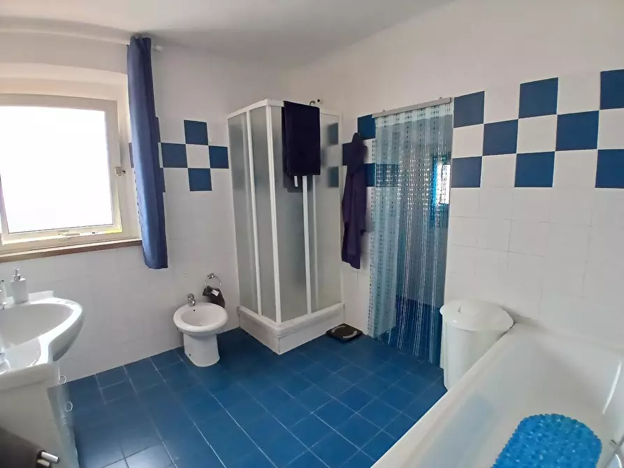 Immagine 31 di Appartamento in vendita  a Livorno