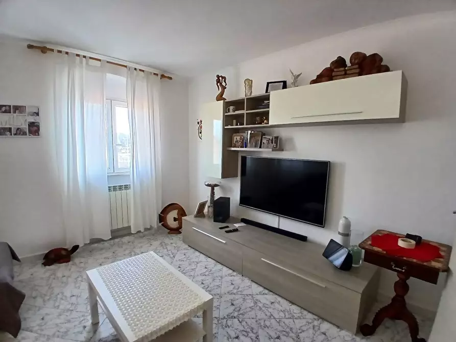 Immagine 5 di Appartamento in vendita  a Livorno