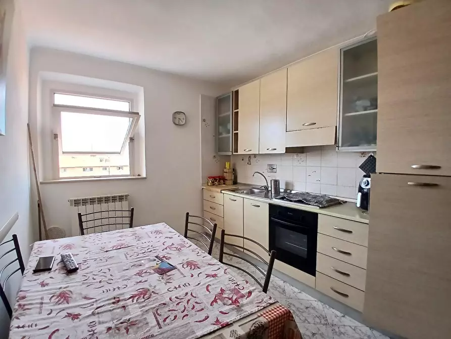 Immagine 10 di Appartamento in vendita  a Livorno