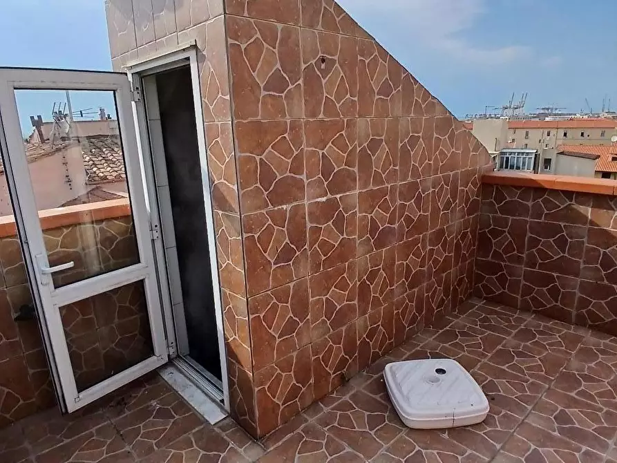 Immagine 37 di Appartamento in vendita  a Livorno