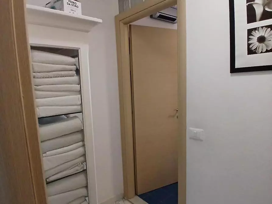 Immagine 17 di Appartamento in vendita  a Livorno