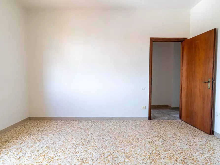 Immagine 16 di Appartamento in vendita  a Fucecchio