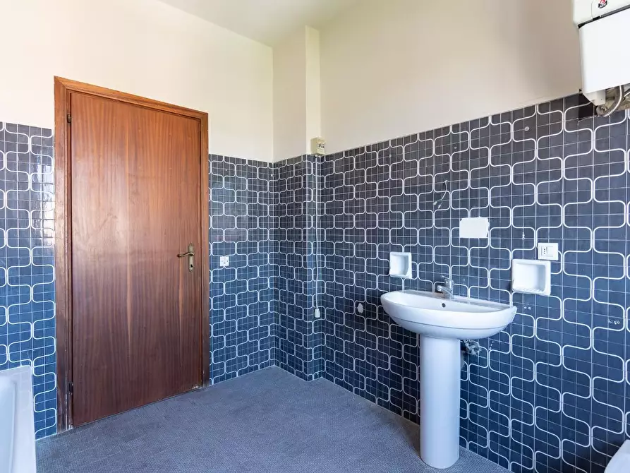 Immagine 27 di Appartamento in vendita  a Fucecchio