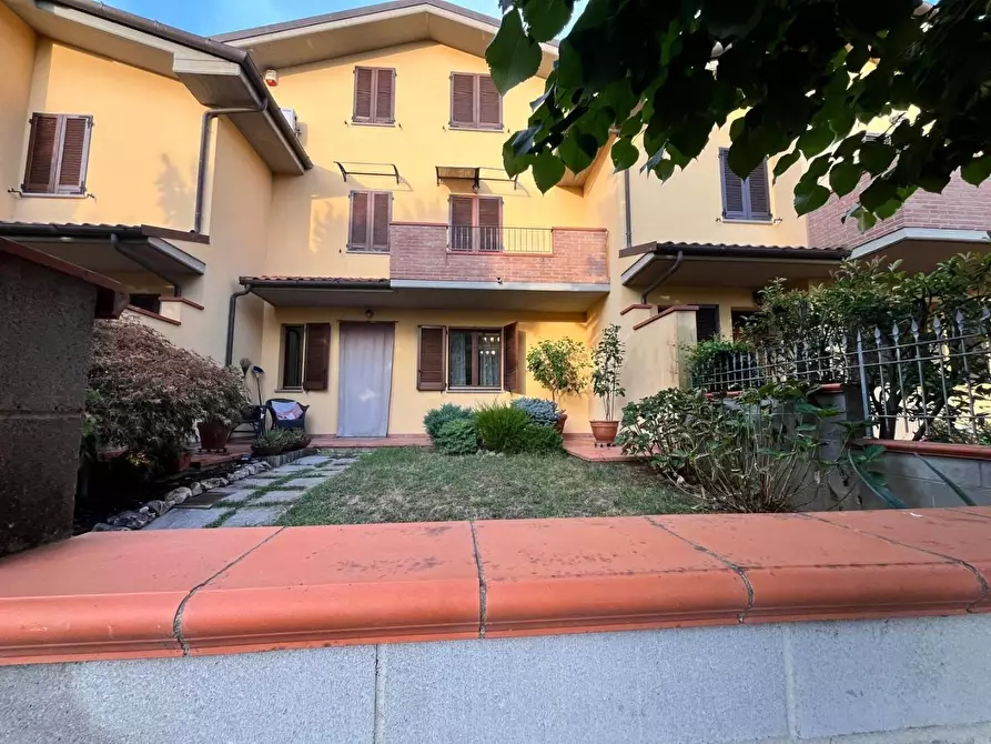 Immagine 29 di Villetta a schiera in vendita  a Altopascio