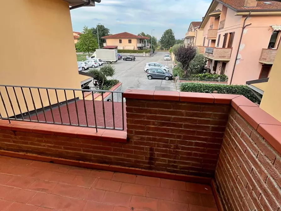 Immagine 49 di Villetta a schiera in vendita  a Altopascio