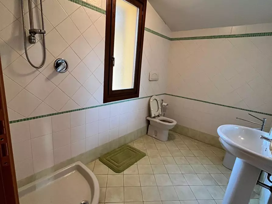 Immagine 38 di Villetta a schiera in vendita  a Altopascio