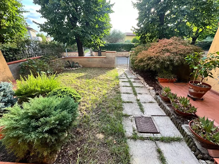 Immagine 53 di Villetta a schiera in vendita  a Altopascio