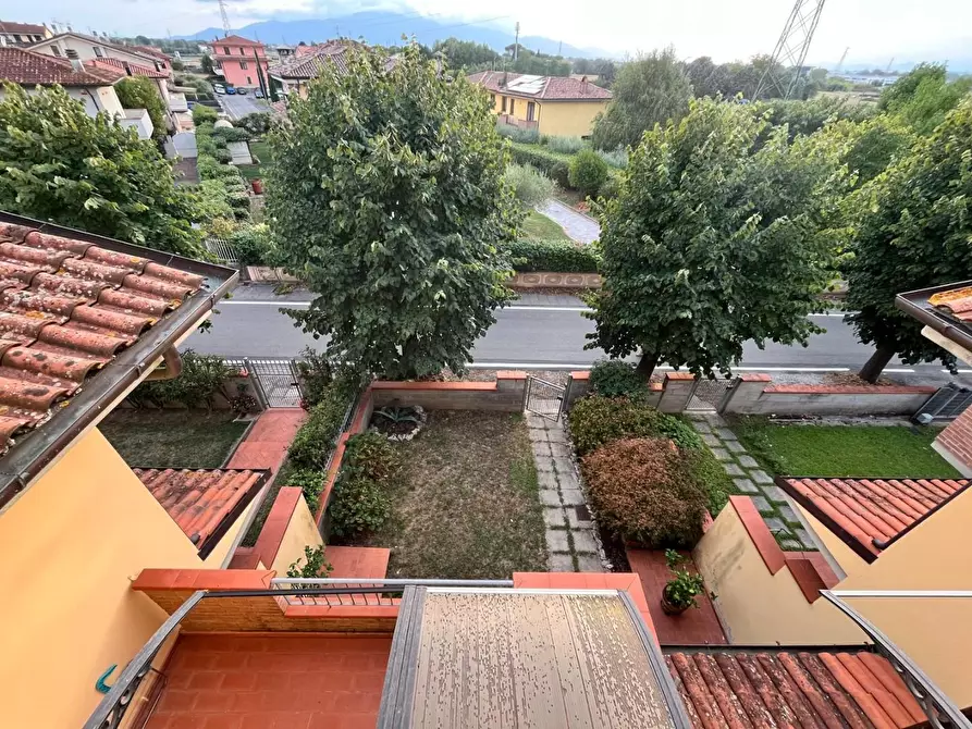 Immagine 55 di Villetta a schiera in vendita  a Altopascio