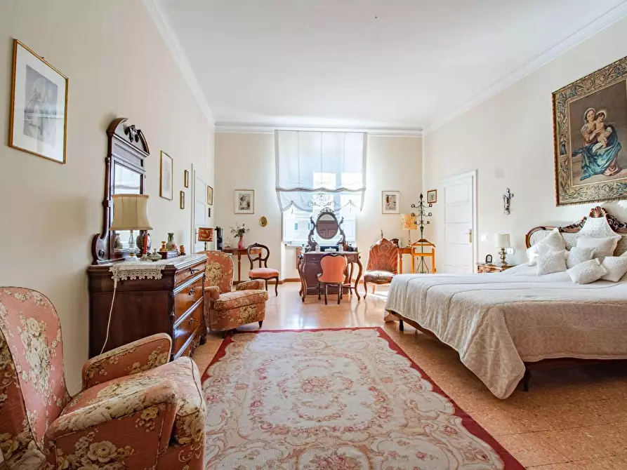 Immagine 13 di Appartamento in vendita  a Pisa