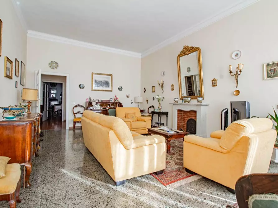 Immagine 5 di Appartamento in vendita  a Pisa