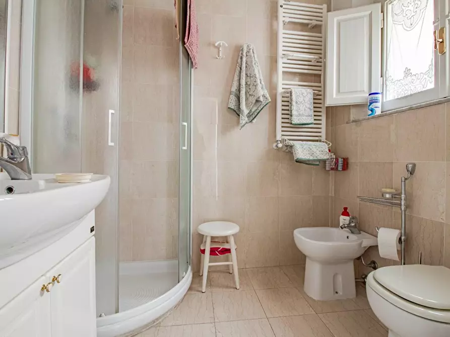 Immagine 22 di Appartamento in vendita  a Pisa