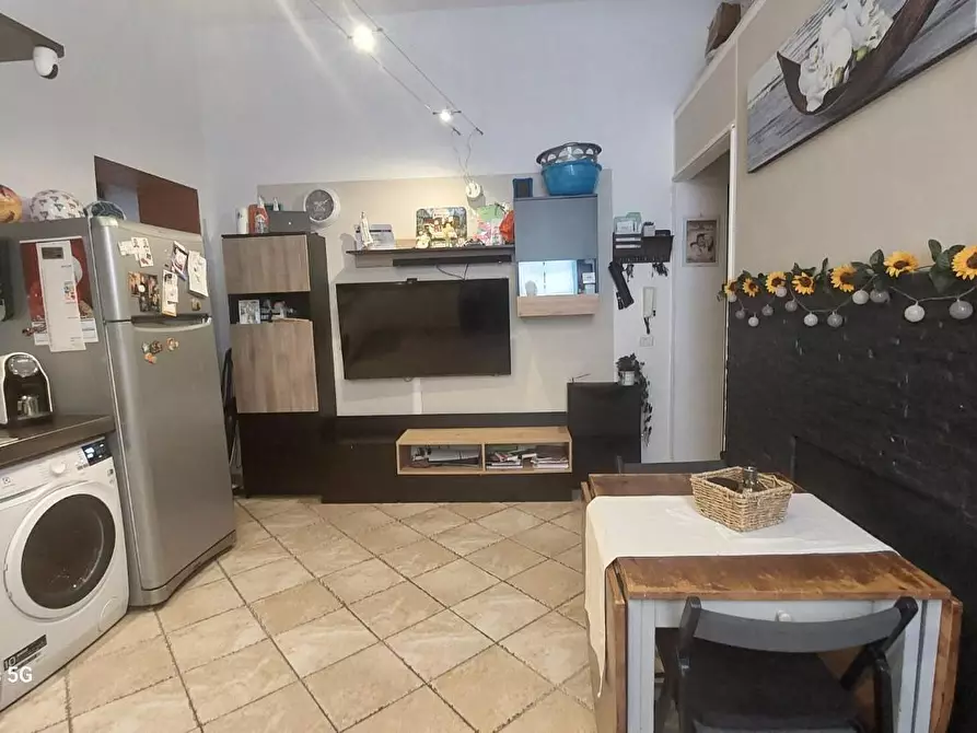 Immagine 4 di Appartamento in vendita  a Livorno