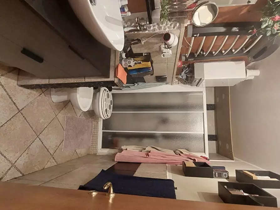 Immagine 30 di Appartamento in vendita  a Livorno