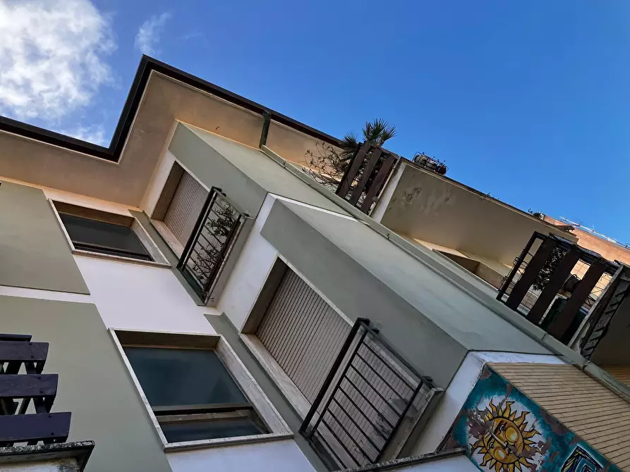 Immagine 3 di Appartamento in vendita  a Pietrasanta