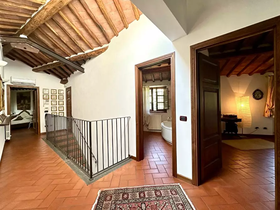 Immagine 48 di Rustico / casale in vendita  a Lucca