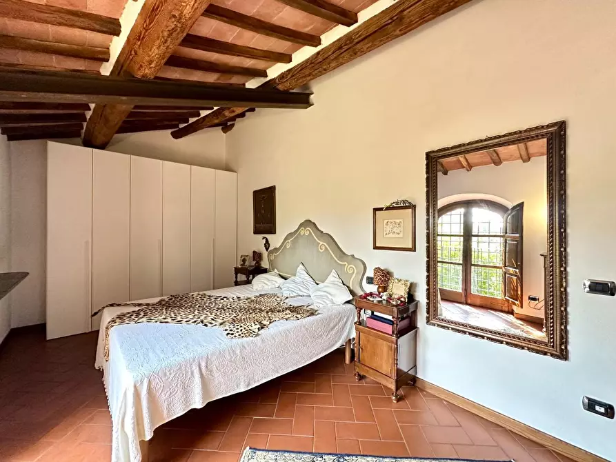 Immagine 22 di Rustico / casale in vendita  a Lucca