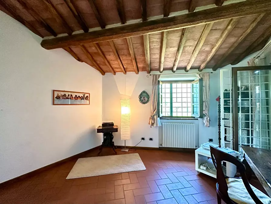 Immagine 28 di Rustico / casale in vendita  a Lucca