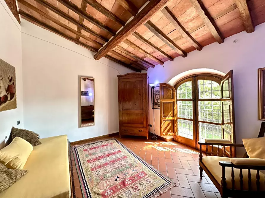 Immagine 24 di Rustico / casale in vendita  a Lucca