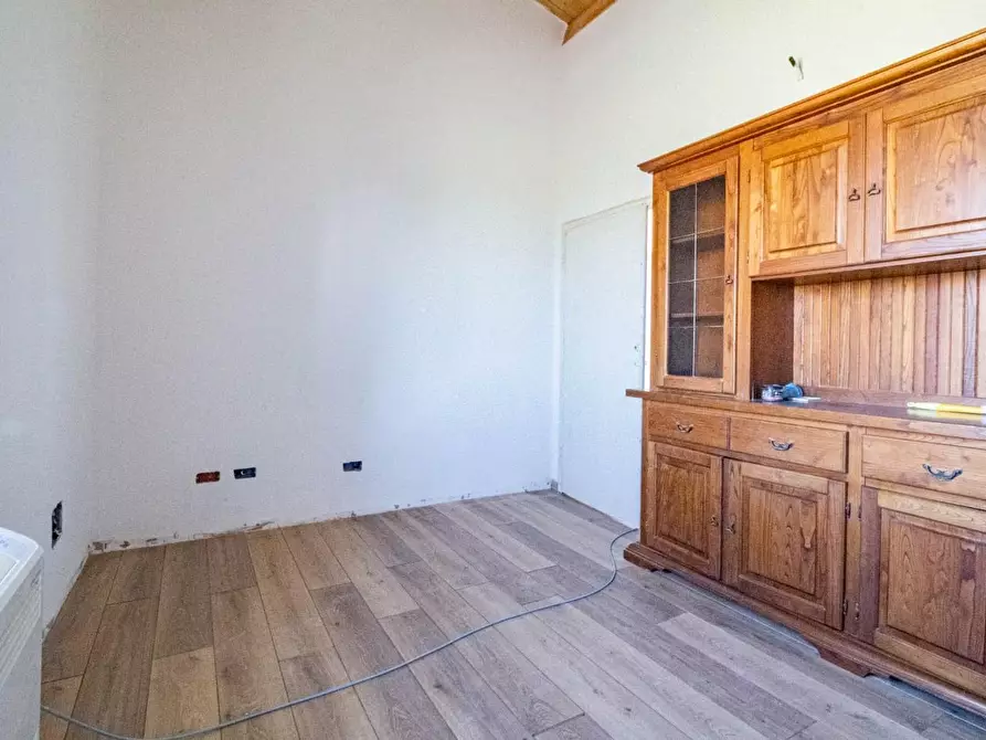 Immagine 29 di Villetta a schiera in vendita  a San Giuliano Terme