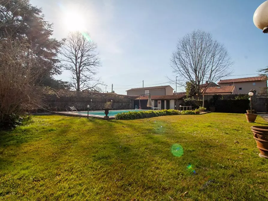 Immagine 11 di Villa in vendita  a San Giuliano Terme