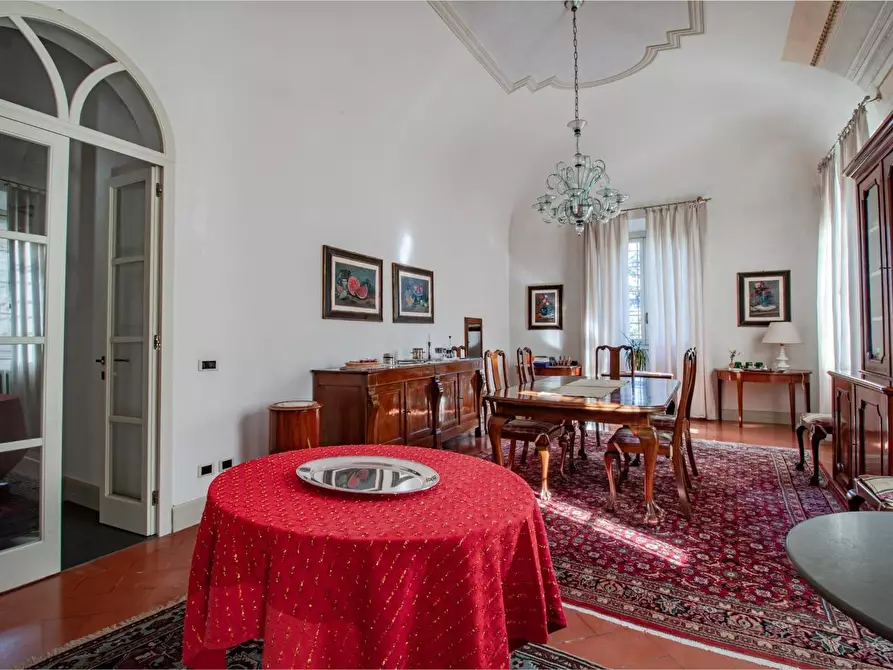 Immagine 22 di Villa in vendita  a San Giuliano Terme