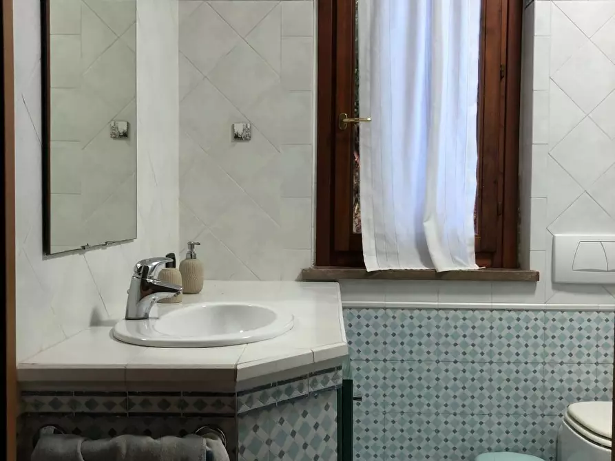 Immagine 9 di Appartamento in vendita  a Poggibonsi