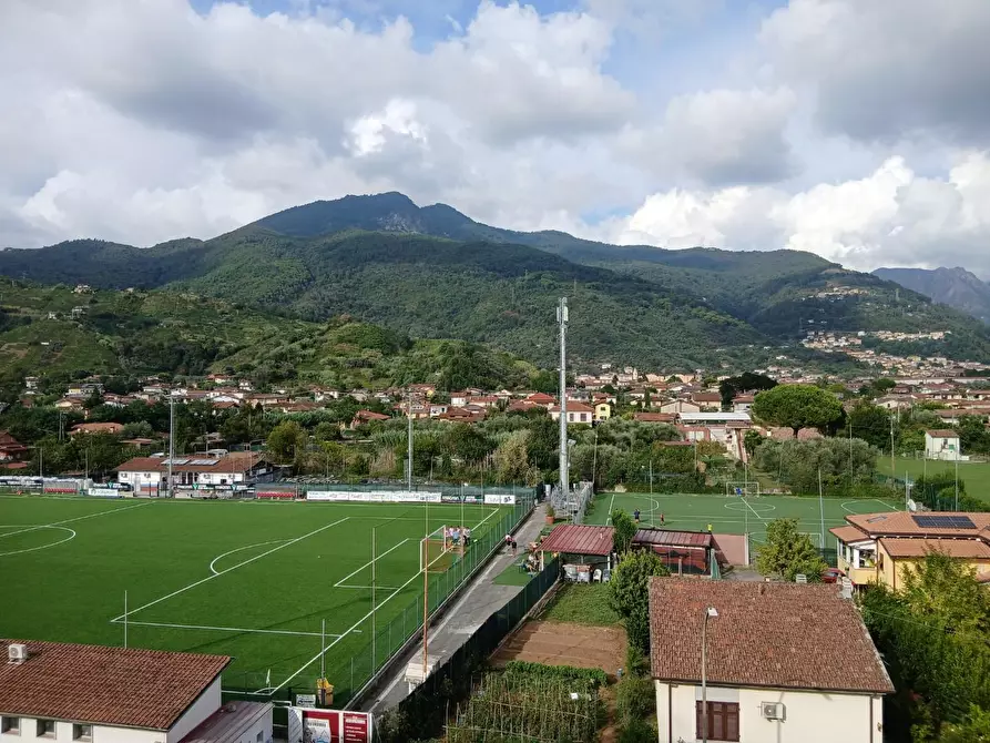 Immagine 14 di Appartamento in vendita  a Massa