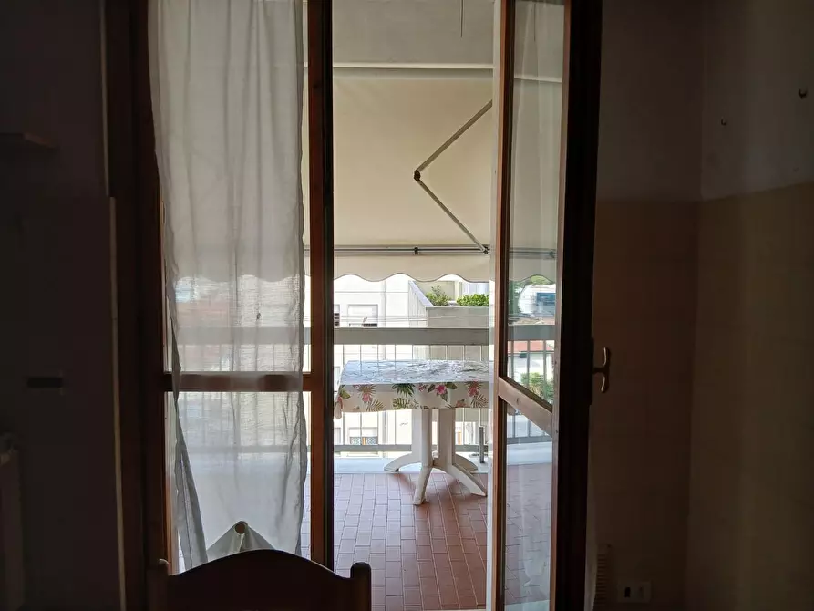 Immagine 5 di Appartamento in vendita  a Massa