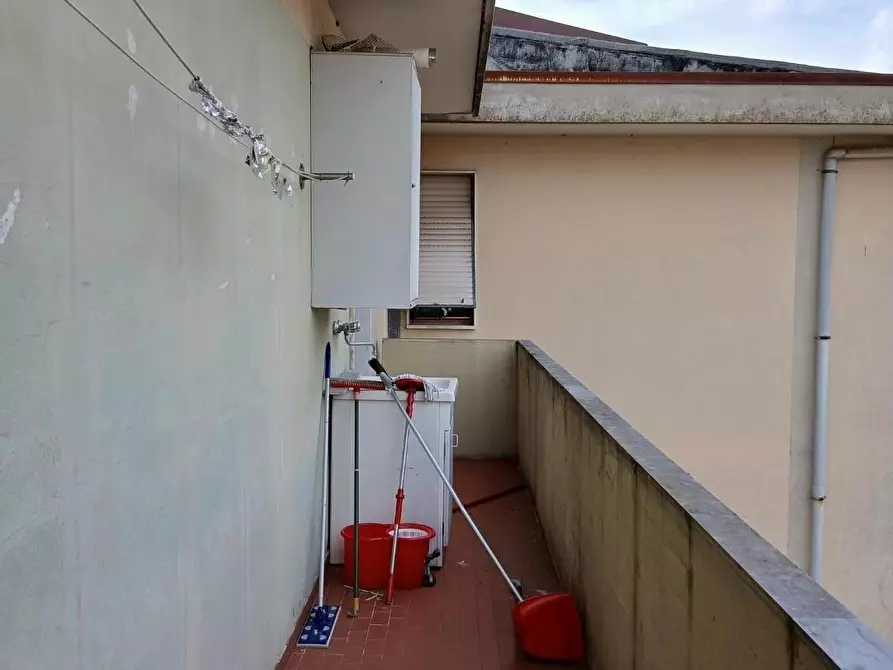 Immagine 12 di Appartamento in vendita  a Massa
