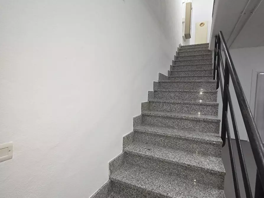 Immagine 12 di Locale commerciale in vendita  a Porcari