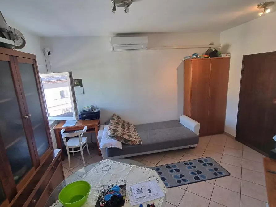 Immagine 3 di Appartamento in vendita  a Cascina