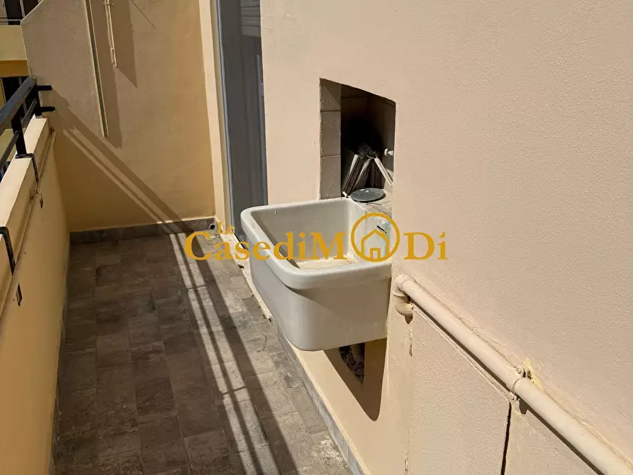 Immagine 9 di Appartamento in vendita  a Livorno