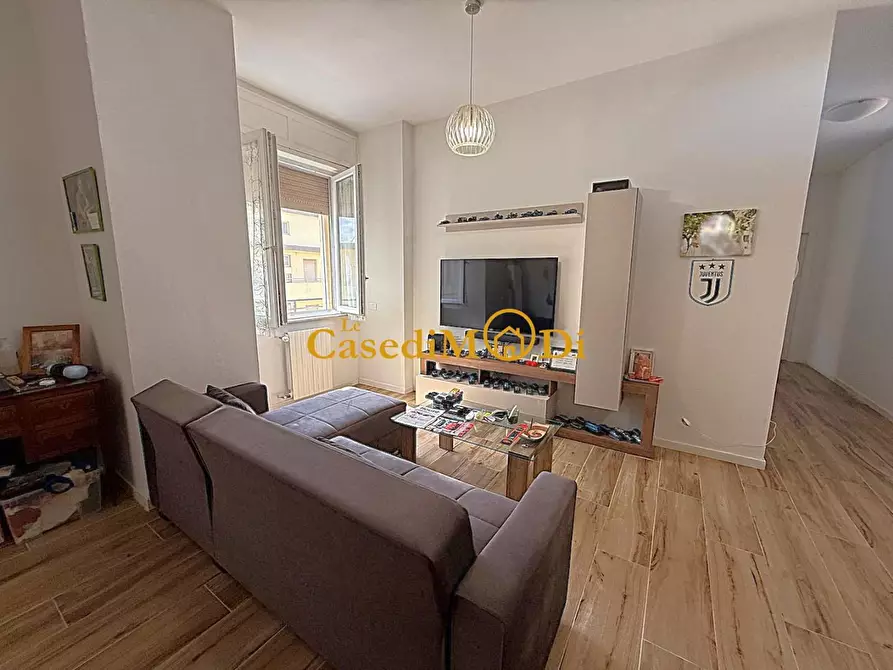 Immagine 5 di Appartamento in vendita  a Livorno