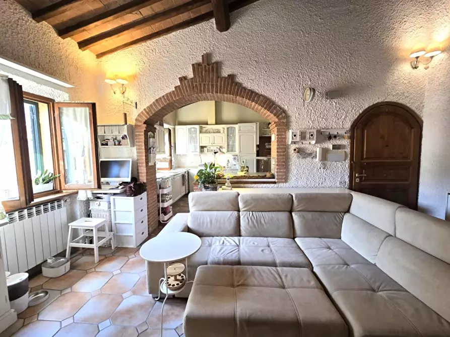 Immagine 2 di Appartamento in vendita  a Colle Di Val D'elsa