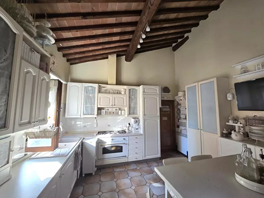 Immagine 6 di Appartamento in vendita  a Colle Di Val D'elsa