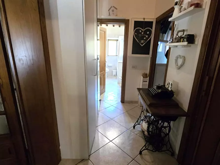 Immagine 8 di Appartamento in vendita  a Colle Di Val D'elsa