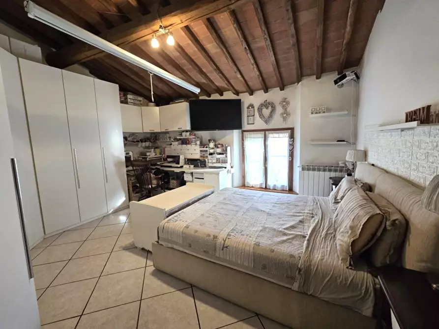 Immagine 9 di Appartamento in vendita  a Colle Di Val D'elsa