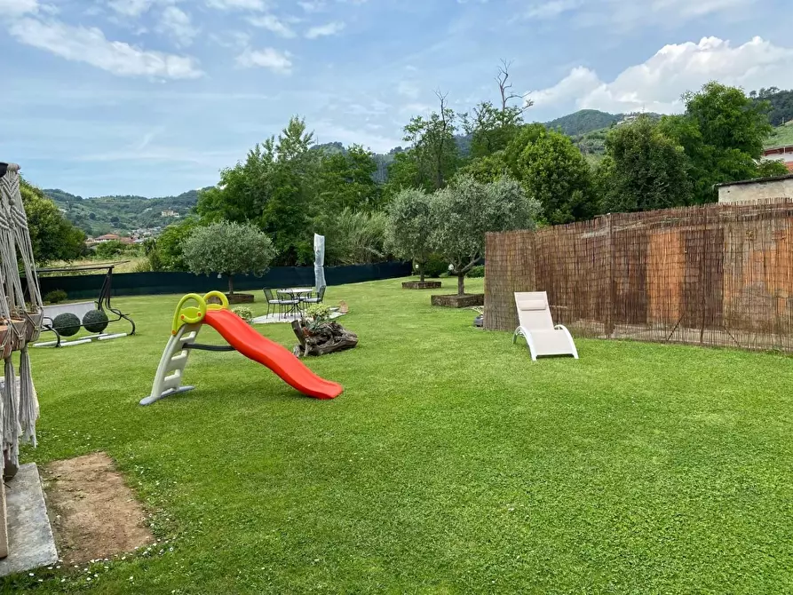 Immagine 18 di Casa semindipendente in vendita  a Massa