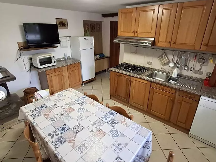 Immagine 13 di Appartamento in vendita  a Carrara