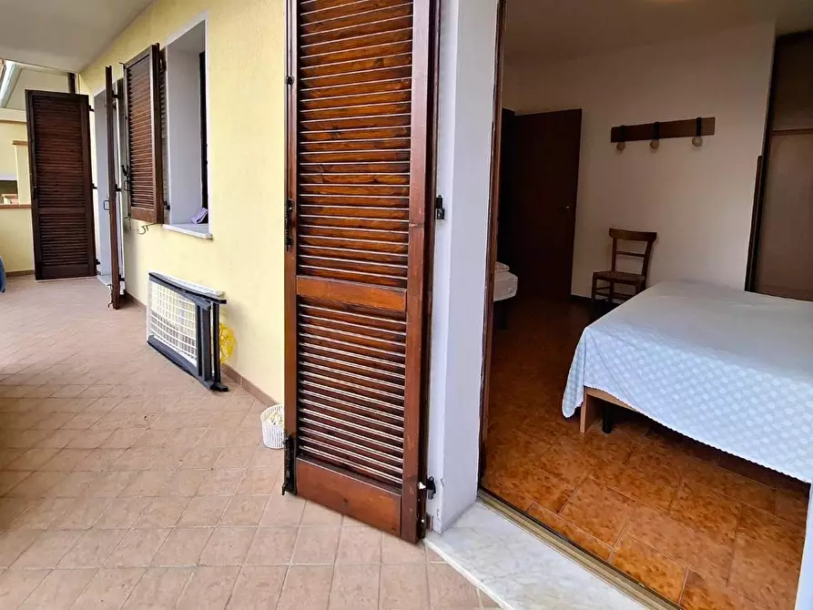 Immagine 6 di Appartamento in vendita  a Carrara