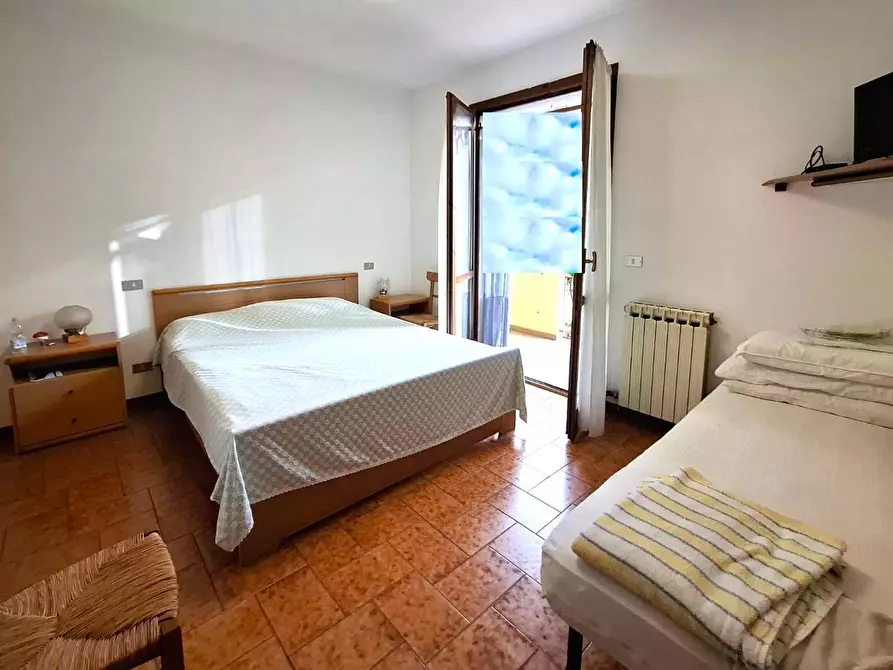 Immagine 8 di Appartamento in vendita  a Carrara