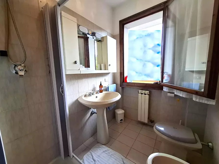 Immagine 24 di Appartamento in vendita  a Carrara