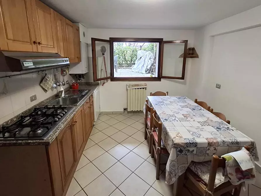 Immagine 15 di Appartamento in vendita  a Carrara