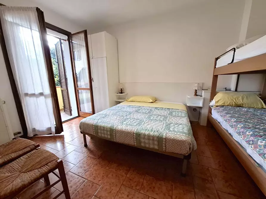 Immagine 10 di Appartamento in vendita  a Carrara