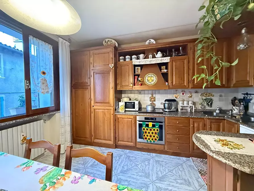 Immagine 37 di Terratetto in vendita  a Chianni