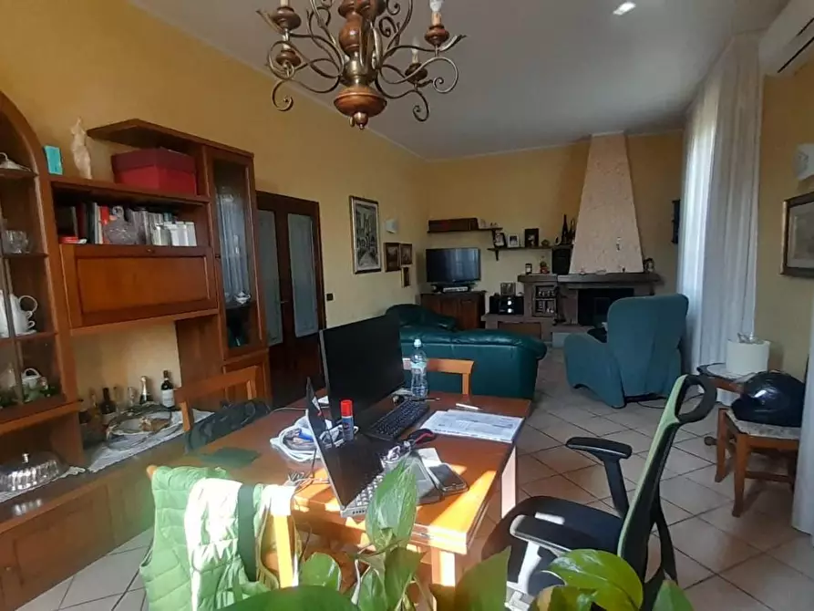 Immagine 10 di Casa indipendente in vendita  a Castelfranco Di Sotto