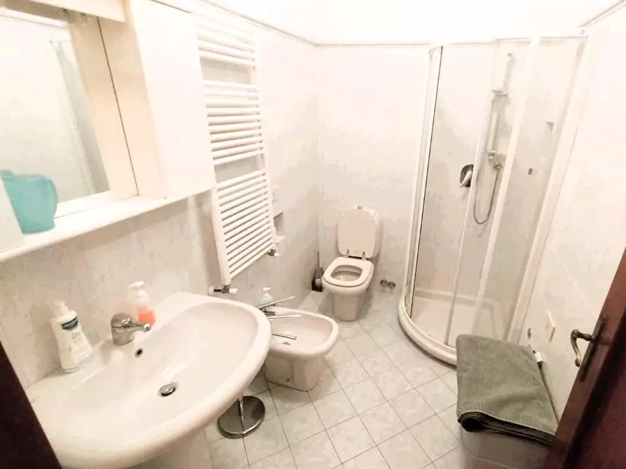 Immagine 18 di Appartamento in vendita  a Massa