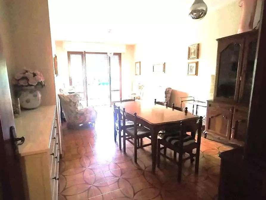 Immagine 7 di Appartamento in vendita  a Massa