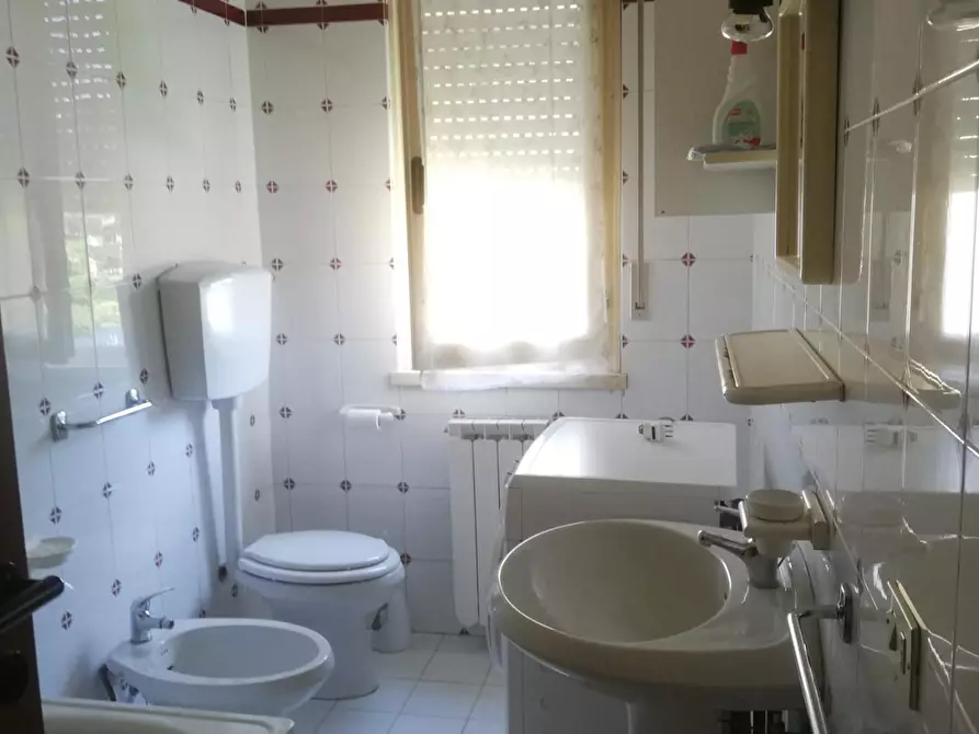 Immagine 6 di Appartamento in vendita  a Massa