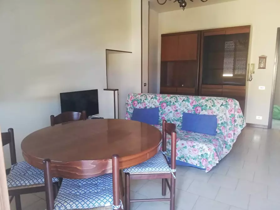 Immagine 4 di Appartamento in vendita  a Massa